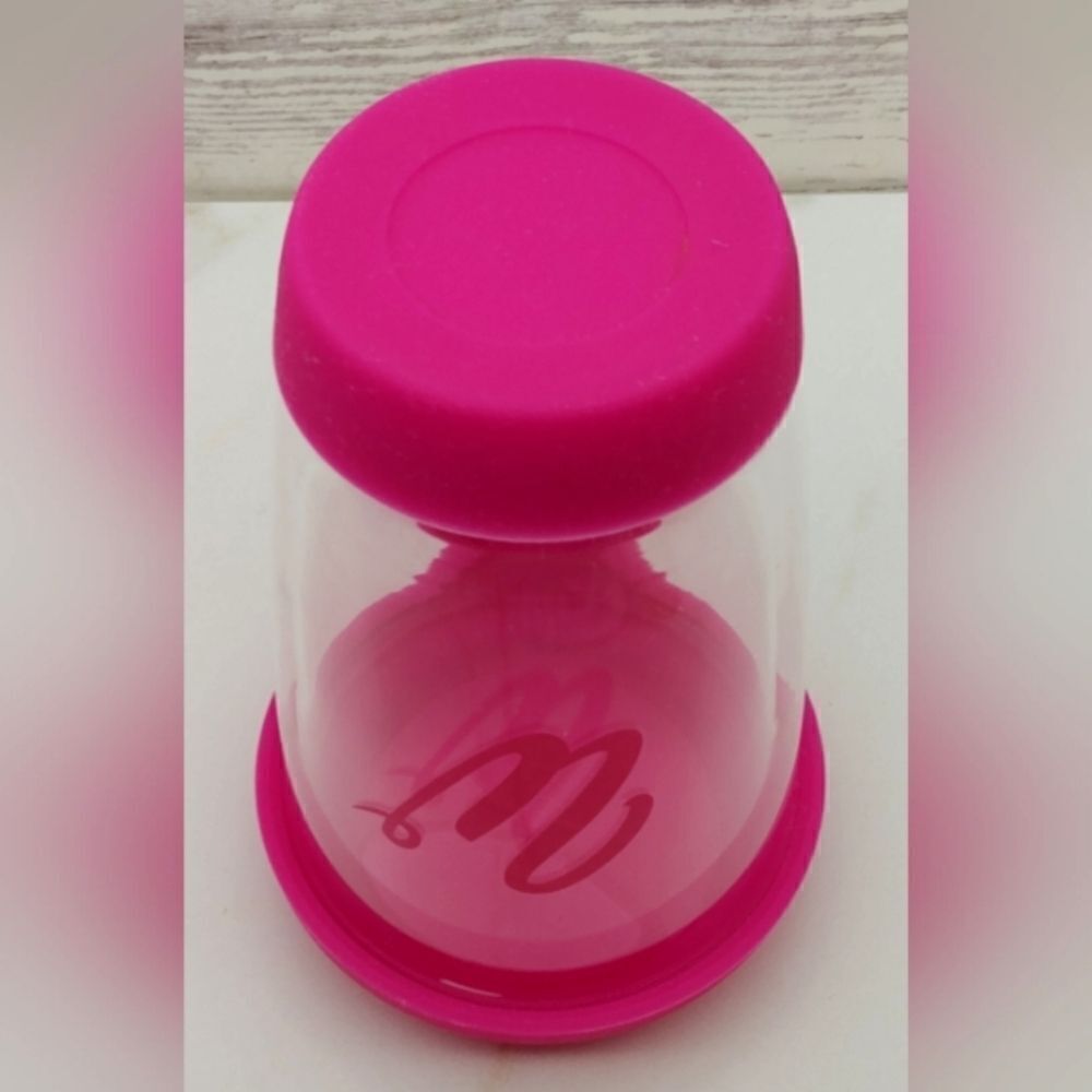 Free Barbie Neon Pink Coffee Tea Travel Mug New! - Picture 9 of 11